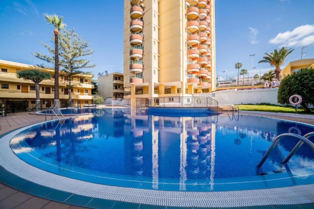 Cozy 2-Bed & Sofa-Bed Studio In Los Cristianos Los Cristianos  Exterior photo