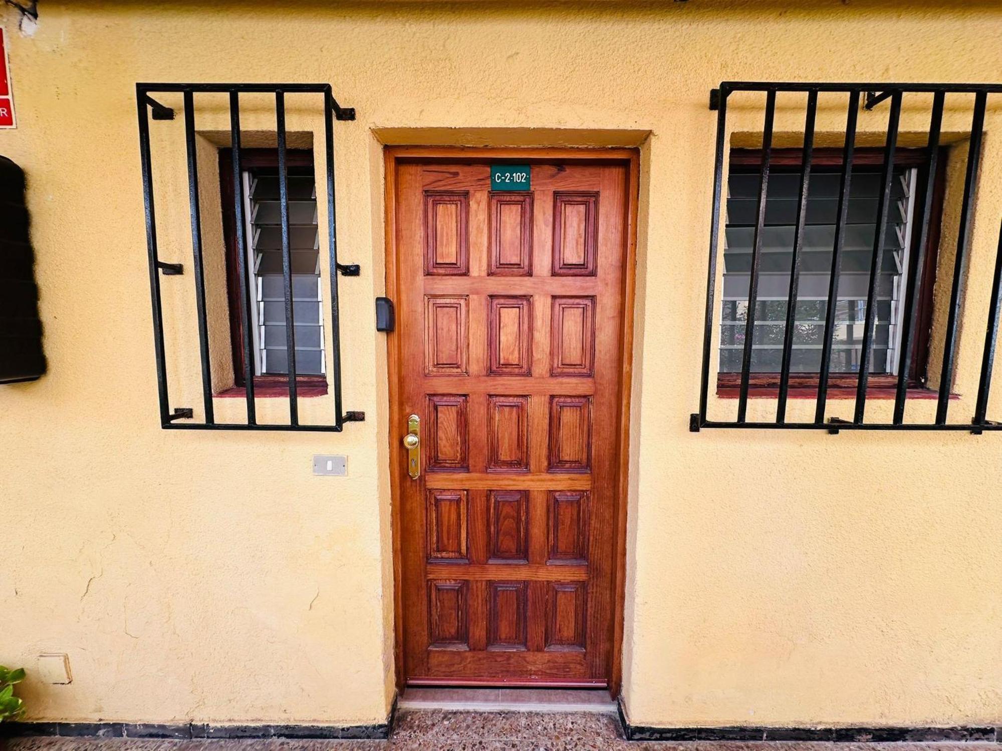 Cozy 2-Bed & Sofa-Bed Studio In Los Cristianos Los Cristianos  Exterior photo
