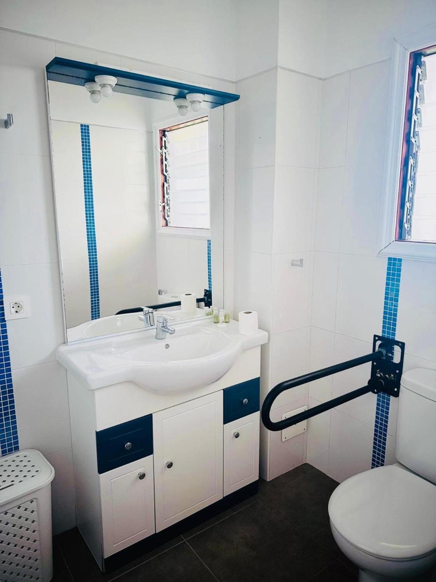 Cozy 2-Bed & Sofa-Bed Studio In Los Cristianos Los Cristianos  Exterior photo